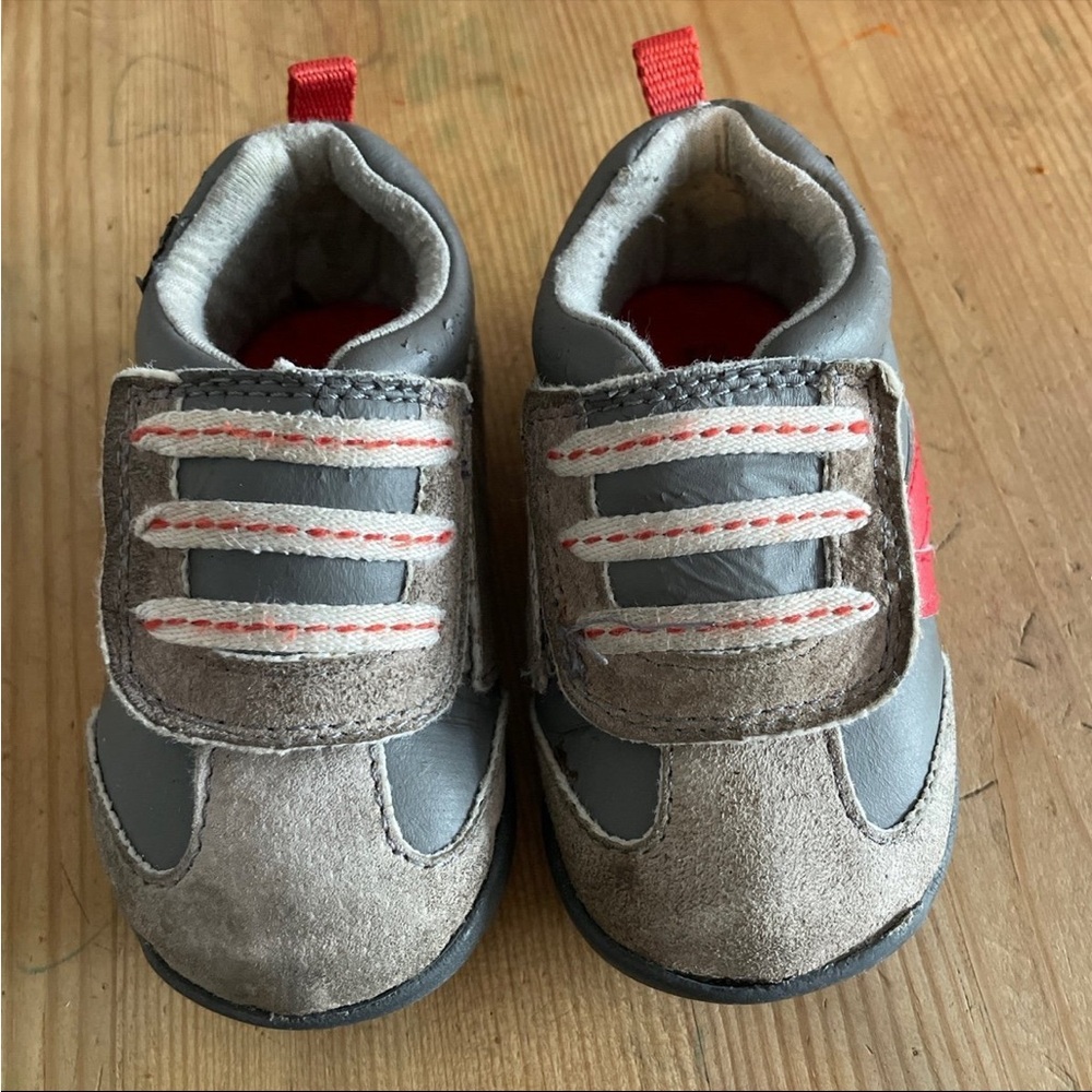 🔥Carter’s baby  shoes